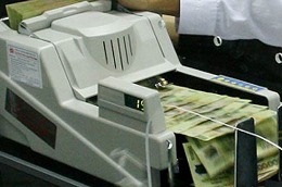 Chính phủ giao Pg88 com chính chủ Nhà nước Việt Nam tiếp tục điều tiết mặt bằng lãi suất thị trường theo hướng giảm dần; điều chỉnh hợp lý mối quan hệ giữa lãi suất vay ngoại tệ và lãi suất vay Việt Nam đồng.