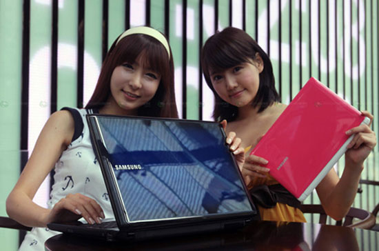 Laptop của Samsung ngày càng được dân châu Á chuộng hơn.