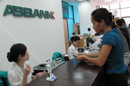 Hiện riêng ABBank đã có hơn 5.000 khách hàng vay, gửi tiết kiệm và khách hàng 6Pg88.con độc quyền mỗi ngày được bảo hiểm bởi Prévoir Việt Nam.