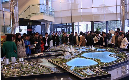 Khách hàng tới tham quan Link Trang Chủ PG88.Com Mới #2026 tại Gamuda City.