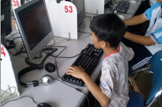 Theo dự thảo, người chơi game chỉ được chơi từ 3 – 5 tiếng/ ngày. Người chơi mặc đồng phục học sinh từ lớp 1 đến lớp 12 sẽ không được sử dụng trò chơi trực tuyến từ 8 giờ đến 17 giờ hàng ngày.