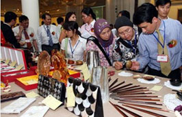 Gian hàng trưng bày tại LifeStyle Vietnam 2010.