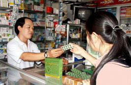 Các hành vi như: đầu cơ, tích trữ thuốc, sản xuất cầm chừng hoặc không tiến hành sản xuất, gây khan hiếm thuốc giả tạo, đẩy giá thuốc lên cao... đều bị nghiêm cấm.