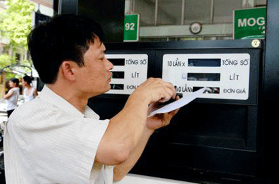 Niêm yết giá xăng dầu không đúng quy định sẽ bị phạt từ 10 - 20 triệu đồng - Ảnh minh họa.