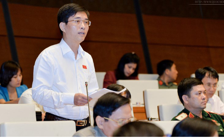 Đại biểu Hoàng Quang Hàm góp ý Luật Hỗ trợ 6Pg88.con độc quyền mỗi ngày nhỏ và vừa.