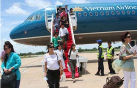 Tôi có thể được sử dụng điện thoại trên máy bay từ thời điểm nào và có gì khác so với quy định hiện nay của ngành hàng không?