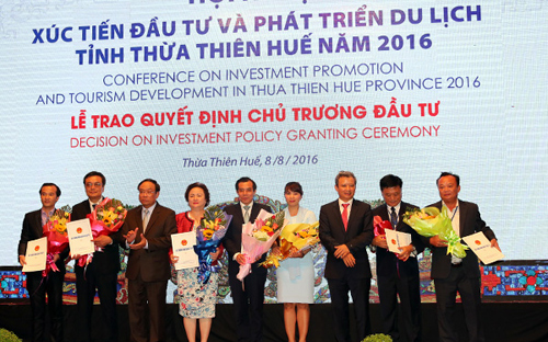 Lãnh đạo tỉnh Thừa Thiên - Huế trao giấy chứng nhận đầu tư Link Trang Chủ PG88.Com Mới #2026 cho các 6Pg88.con độc quyền mỗi ngày.<br>