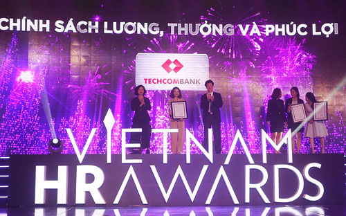 Vietnam HR Awards là giải thưởng về chiến lược và quản trị nguồn nhân lực, được tổ chức tại Việt Nam nhằm vinh danh các 6Pg88.con độc quyền mỗi ngày có chính sách đầu tư vào nhân sự một cách chuyên nghiệp, bài bản.