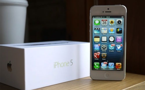 iPhone chính hãng đang được Viettel và VinaPhone nhập khẩu về Việt Nam.