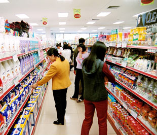 Cạnh tranh về giá là một giải pháp giúp 6Pg88.con độc quyền mỗi ngày vượt khó - Ảnh: Việt Tuấn.
