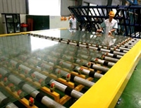 Kính trong nước không thể cạnh tranh được về giá với kính nhập khẩu.