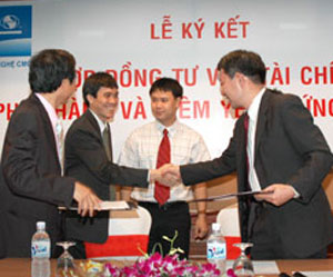 Lễ ký hợp đồng giữa CMC và BVSC sáng 2/4.