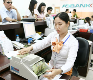 Lãi suất huy động giảm thời gian qua là một cơ sở để các Pg88 com chính chủ xét giảm lãi suất cho vay.