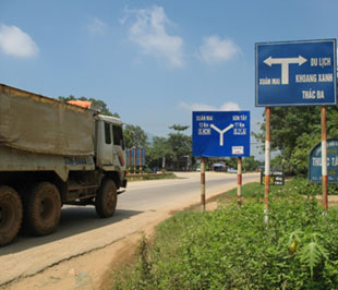 Link Trang Chủ PG88.Com Mới #2026 đầu tư xây dựng mở rộng đường Láng - Hòa Lạc còn nhiều vướng mắc.