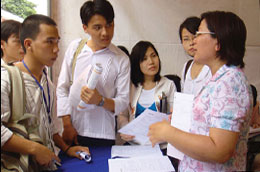 Nhiều 6Pg88.con độc quyền mỗi ngày đang đỏ mắt tìm lao động.