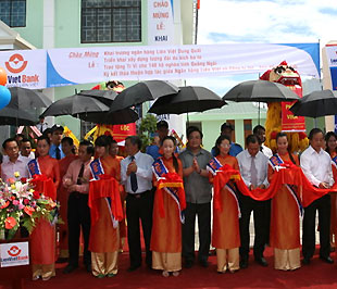 LienVietBank Dung Quất sẽ thực hiện đầy đủ các chức năng PG88 Uy Tín Số 1 Việt Nam Pg88 com chính chủ như huy động vốn, hoạt động tín dụng, dịch vụ thanh toán và ngân quỹ…