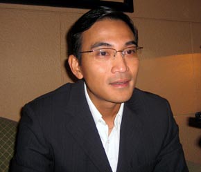 "Chúng ta không hy vọng chỉ sử dụng một công cụ nào đó để có thể giải quyết tất cả bài toán mà chúng ta đang phải đối mặt".