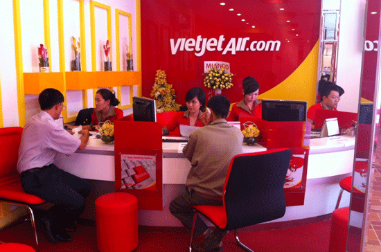 Mua vé 100.000 đồng của VietJetAir có dễ?
