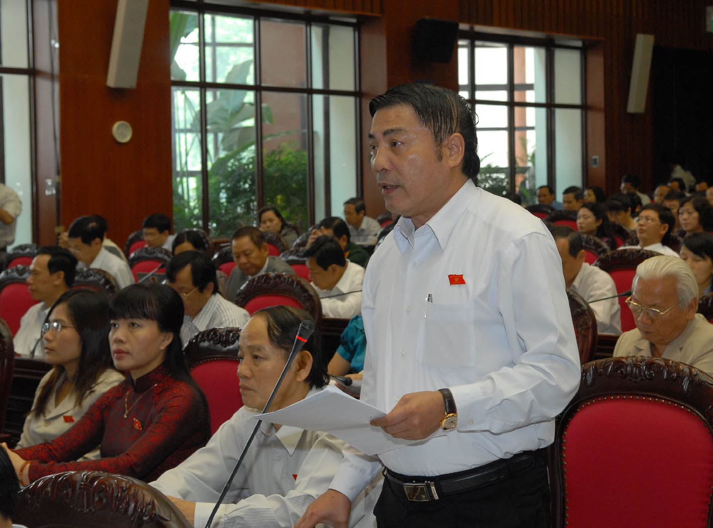 “Đặc biệt là khi tình hình 6Pg88.con nạp rút siêu tốc bị thiên tai, bão lụt thì sự điều hành có trách nhiệm của Chính phủ đối với cuộc sống của người dân cũng đã được ghi nhận”, đại biểu Nguyễn Bá Thanh (Đà Nẵng) khẳng định - Ảnh: TTXVN.