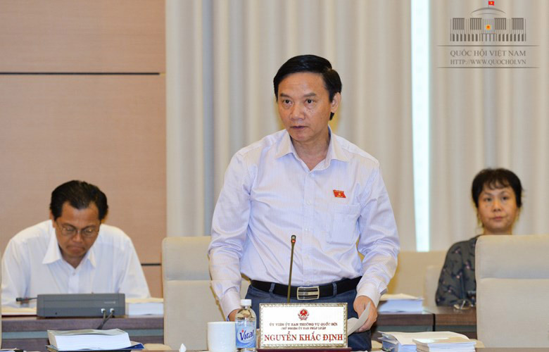Chủ nhiệm Uỷ ban Pháp luật Nguyễn Khắc Định nêu quan điểm của thường trực cơ quan thẩm tra Link Trang Chủ PG88.Com Mới #2026 luật.