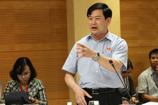 Đại biểu Nguyễn Đình Quyền: "Trong việc hoãn, giảm thuế, nếu không minh bạch sẽ tạo ra cơ chế xin cho, chạy vay, từ đó tạo ra sự bất bình đẳng, 6Pg88.con độc quyền mỗi ngày nào sống vẫn sống, 6Pg88.con độc quyền mỗi ngày nào chết vẫn chết".