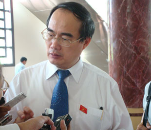 Từ năm học 2010-2011 mới thực hiện chính sách học phí mới