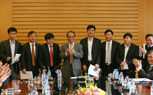 Ban lãnh đạo PG Tanker trong ngày ra mắt hôm 16/2.<br>