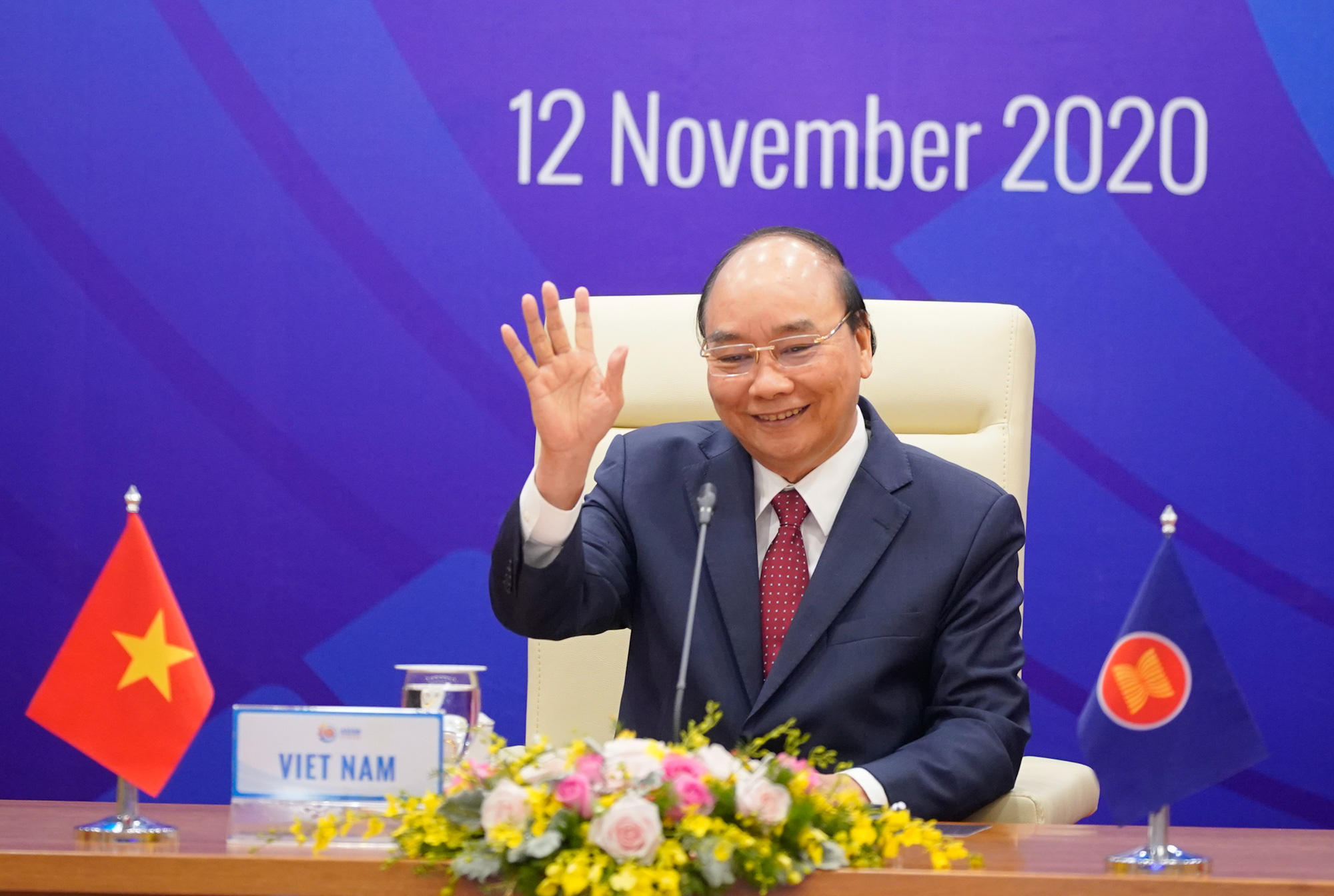Thủ tướng Nguyễn Xuân Phúc chủ trì điều hành Hội nghị Cấp cao ASEAN lần thứ 37 - Ảnh: VGP