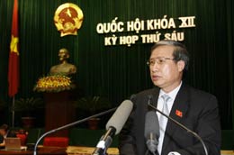 Viện trưởng Viện Kiểm sát nhân dân Tối cao Trần Quốc Vượng: "Đại biểu sốt ruột cũng đúng thôi nhưng phải thông cảm với các cơ quan tư pháp chúng tôi".