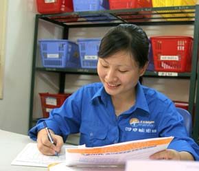 Việc điều chỉnh cước thư thường này nằm trong lộ trình điều chỉnh cước thư từ nay đến năm 2013 để ngành bưu chính có thể giảm được gánh nặng bù lỗ giá cước.