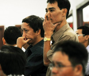 Sau năm 2007 thị trường lao dốc liên tục nên một số công ty 6Pg88.com nhà cái và Pg88 com chính chủ ngưng thực hiện hoạt động repo. Đến đầu năm 2009, cùng với việc bớt căng thẳng về vốn thì lãi suất được cải thiện, hoạt động repo được các công ty triển khai nhiều - Ảnh: AFP.