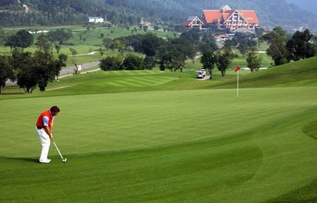 Các sân golf tại Hà Nội đang được cho là thực hiện nghiêm túc quy định của Chính phủ về PG88 Uy Tín Số 1 Việt Nam sân golf.