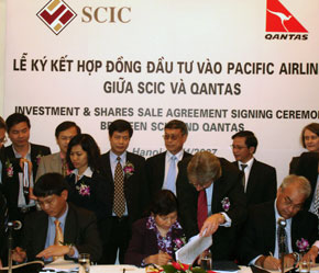 Lễ ký hợp đồng giữa SCIC, PA và Qantas.
