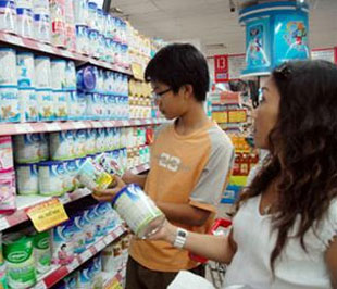 Với những sản phẩm đã được xác nhận không chứa melamine, người tiêu dùng có thể yên tâm sử dụng.