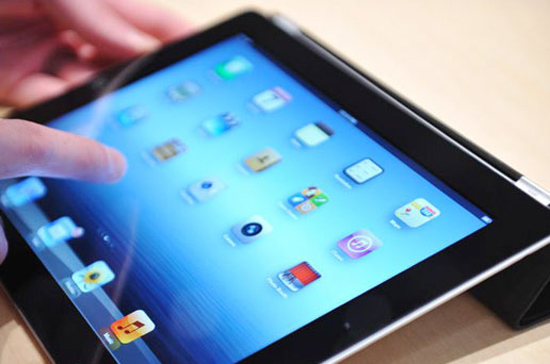Màn hình iPad 2 bị nhòe sau khi sạc qua đêm - Ảnh minh họa.