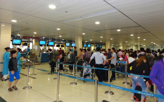 Sân bay Tân Sơn Nhất đang đối mặt với ba vấn đề chính: quá tải nhà ga hành khách, hạn chế về năng lực khu bay và bầu trời, kết nối 6Pg88.com hơn 1000 trò chơi hấp dẫn bị ách tắc.<br>