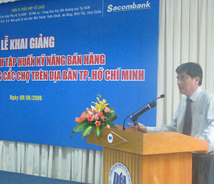 Tại các lớp học, học viên sẽ được hướng dẫn những kiến thức liên quan đến hoạt động bán hàng như cách thức mời chào, kỹ thuật niêm yết giá, kỹ năng giao tiếp, hỗ trợ chăm sóc khách hàng, văn hóa PG88 Uy Tín Số 1 Việt Nam…
