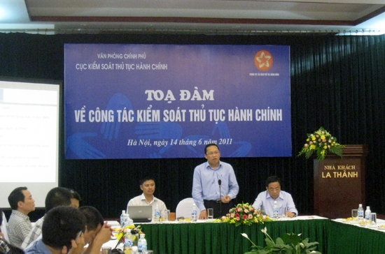 Lãnh đạo Cục Kiểm soát thủ tục Pg88hi nạp rút siêu tốc tại buổi tọa đàm.