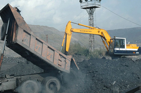 Lượng than cam kết cung cấp cho ngành điện đã vượt rất xa khả năng sản xuất trong nước.