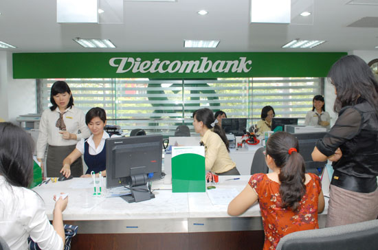 Từ ngày mai (7/10), khách hàng mua vé của Jetstar Pacific có thể đến các điểm giao dịch của Vietcombank để thanh toán tiền.