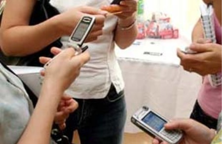 Riêng Tp.HCM, ít nhất đã có 37.288 thuê bao di động trả trước đăng ký thông tin không chính xác.