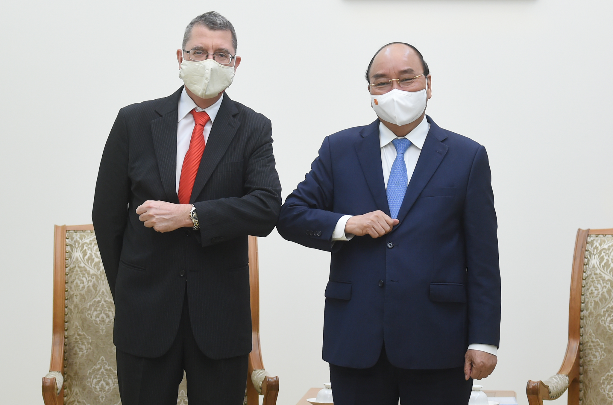 Thủ tướng Nguyễn Xuân Phúc tiếp Đại sứ Cộng hoà Áo Thomas Schuller-Gotzburg - Ảnh: VGP.