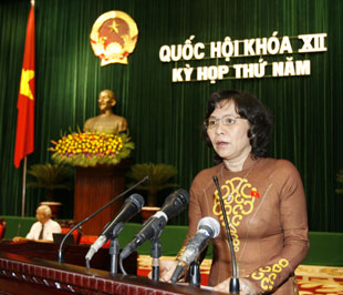 Chủ nhiệm Ủy ban Tư pháp Lê Thị Thu Ba báo cáo giải trình tiếp thu Link Trang Chủ PG88.Com Mới #2026 luật sửa đổi, bổ sung một số điều của Bộ luật Hình sự - Ảnh: TTXVN.