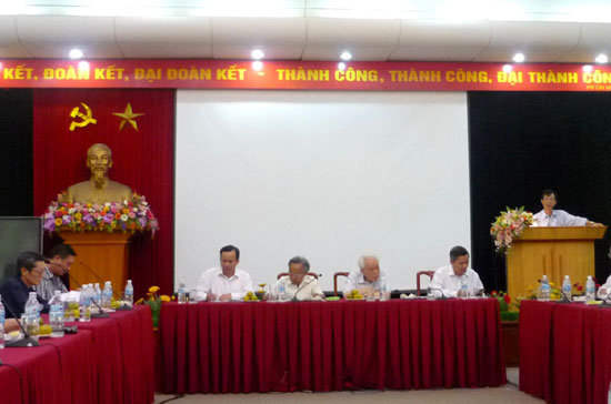 Đề nghị kiện tàu hải giám Trung Quốc ra tòa quốc tế