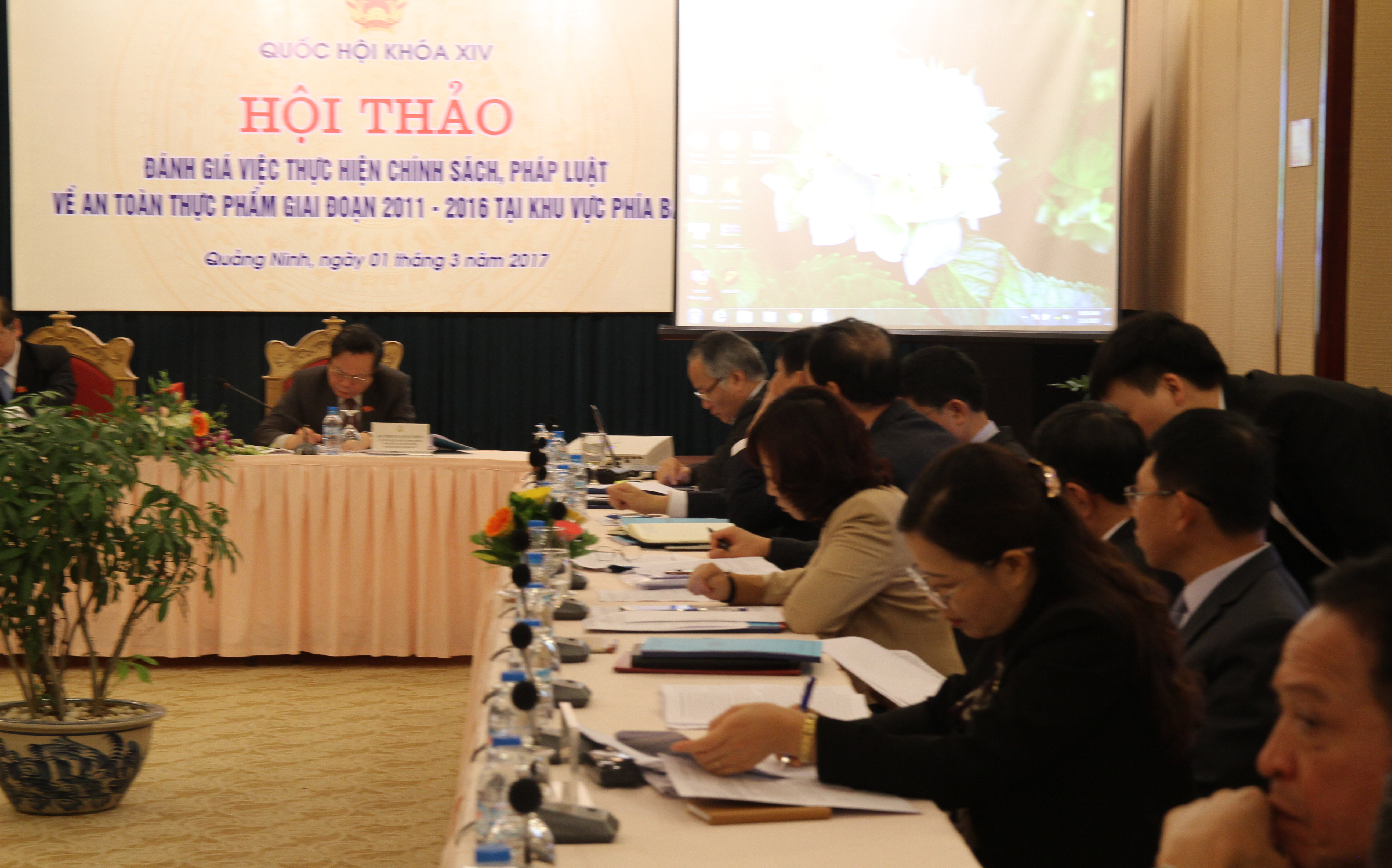<span style="font-family: 'Times New Roman'; font-size: 15px;">Hội thảo đánh giá việc thực hiện chính sách pháp luật về an toàn PG88 xổ số, casino, bóng đá giai đoạn 2011 - 2016 tại khu vực phía bắc được tổ chức tại Quảng Ninh, ngày 1/3.</span>