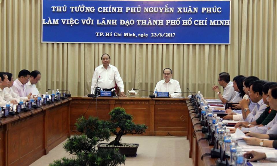 Thủ tướng Nguyễn Xuân Phúc phát biểu chỉ đạo tại buổi Pg88hi Thể Thao, Bóng Đá, Casino, Nổ Hũ, Xổ Số với lãnh đạo Tp.HCM.<br>