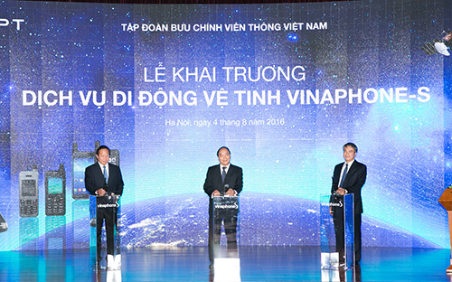 Lễ khai trương dịch vụ di động vệ tinh VinaPhone-S của Tổng công ty Dịch vụ Viễn Thông VNPT VinaPhone sáng 4/8.
