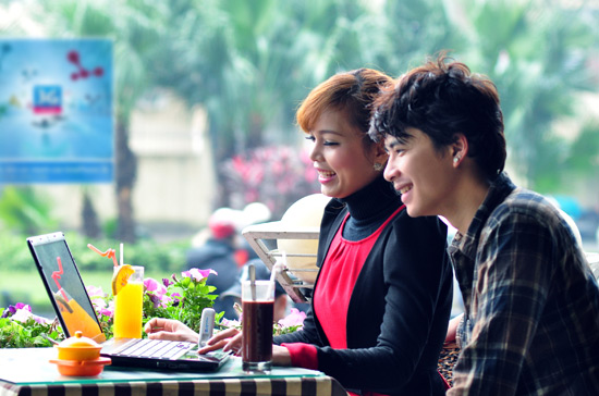 Ông Hồ Đức Thắng, Phó giám đốc VinaPhone cho biết, năm 2012, nhà mạng này đặt mục tiêu sẽ PG88 hơn 2,1 triệu thành viên thêm 1 triệu thuê bao 3G mới.