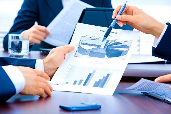 Với doanh thu phí bảo hiểm nhân thọ ước đạt 50.366 tỷ đồng, tăng 
37,37% so với năm 2015, thị trường bảo hiểm nhân thọ năm 2016 đã và đang
 khiến cho cuộc đua thị phần của các nhà bảo hiểm trở nên ngày càng nóng
 hơn. 