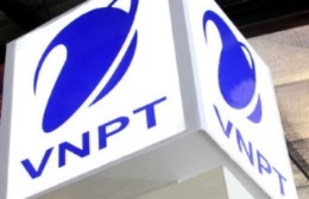 Trong lộ trình tái cấu trúc, Tập đoàn Bưu chính Viễn thông Việt Nam (VNPT) đưa ra những giai đoạn chuyển đổi tương đối khác nhau về chức năng, nhiệm vụ và vai trò của Công ty mẹ VNPT.
